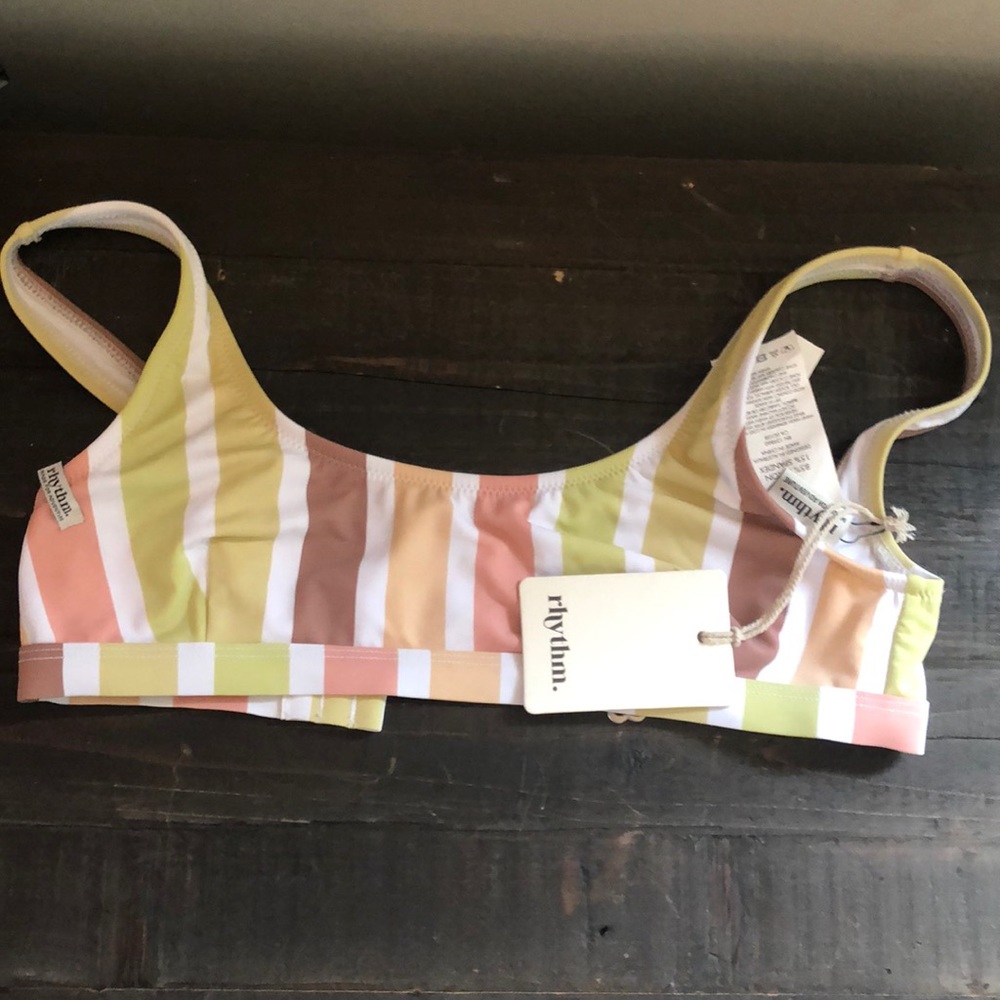 Rhythm Zimbabwe scoop top